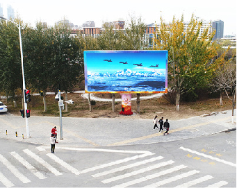 长沙户外大屏广告投放要点。